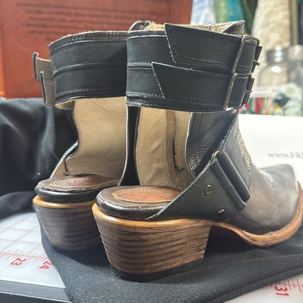 Freebird Waylon boots / booties - Picture 4 of 10